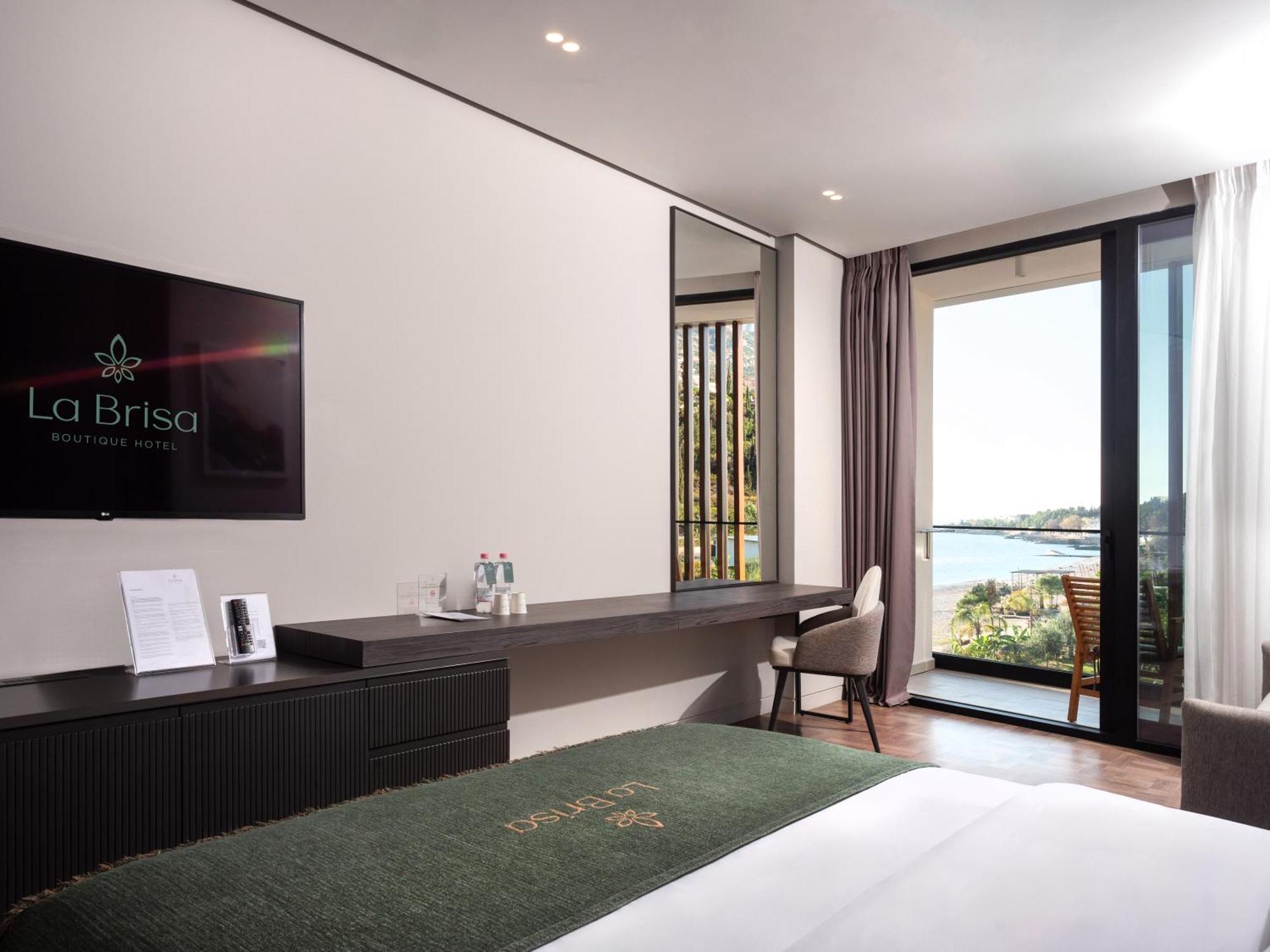 דרמי La Brisa Boutique Hotel מראה חיצוני תמונה