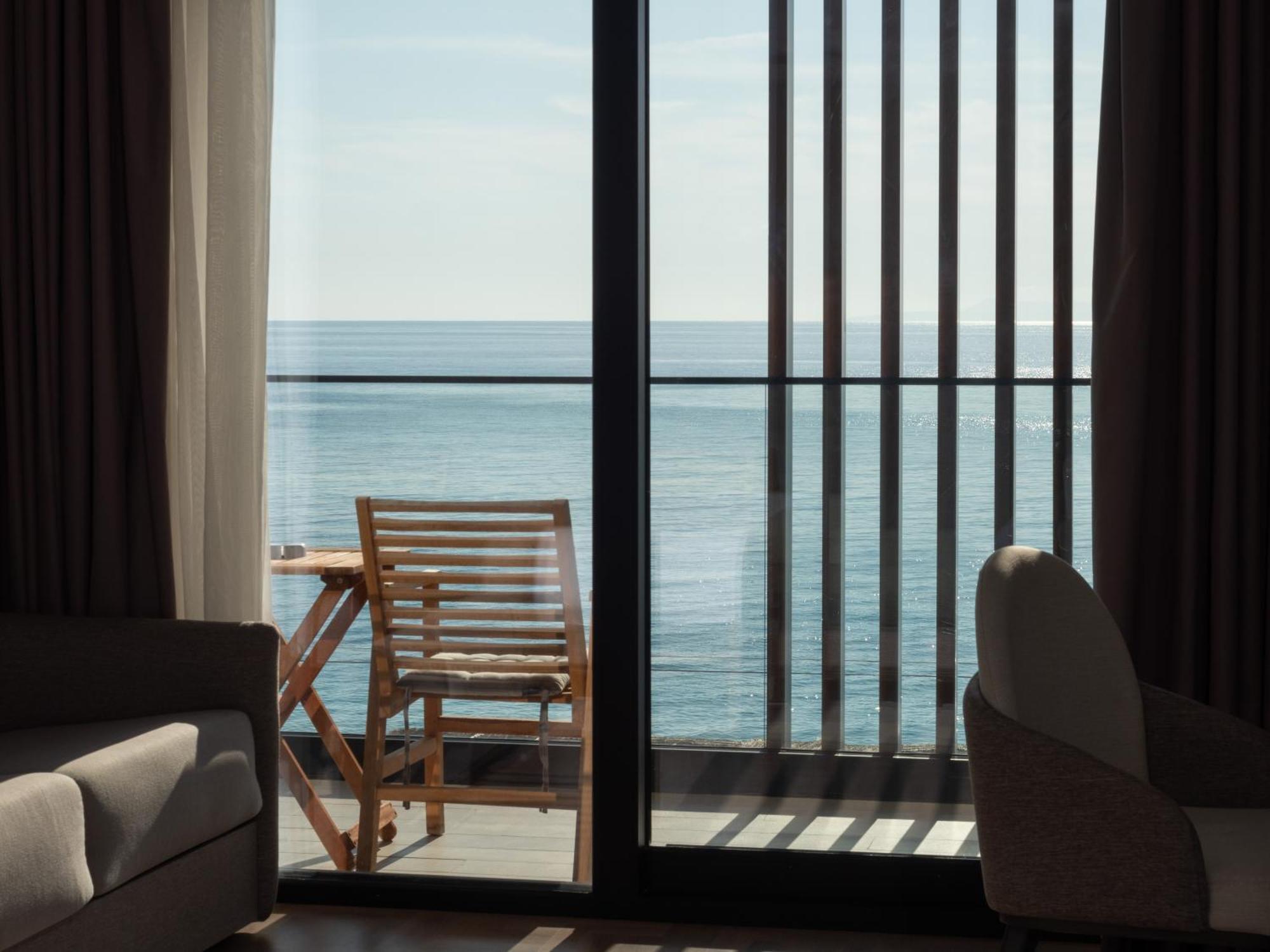 דרמי La Brisa Boutique Hotel מראה חיצוני תמונה