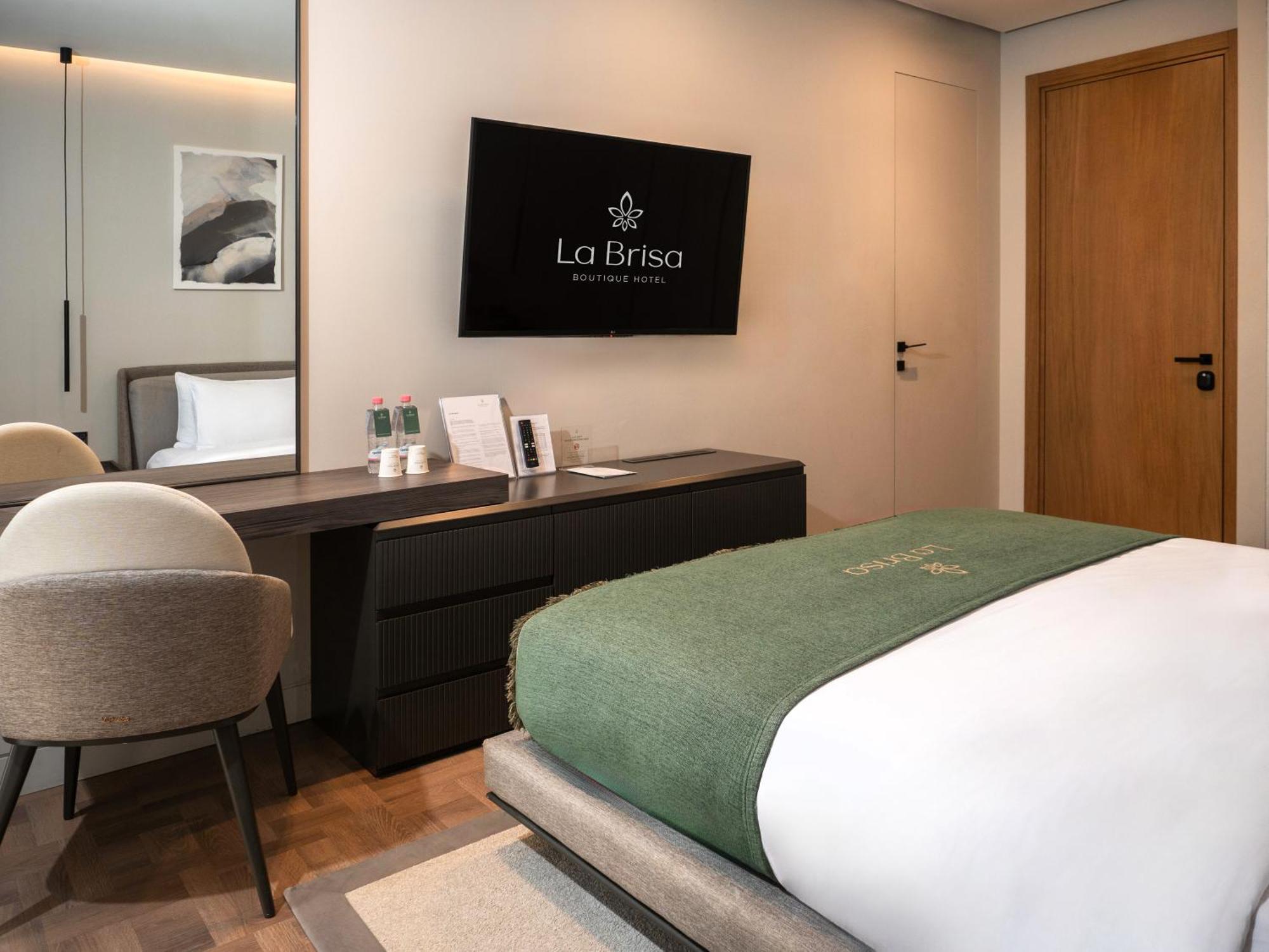 דרמי La Brisa Boutique Hotel מראה חיצוני תמונה